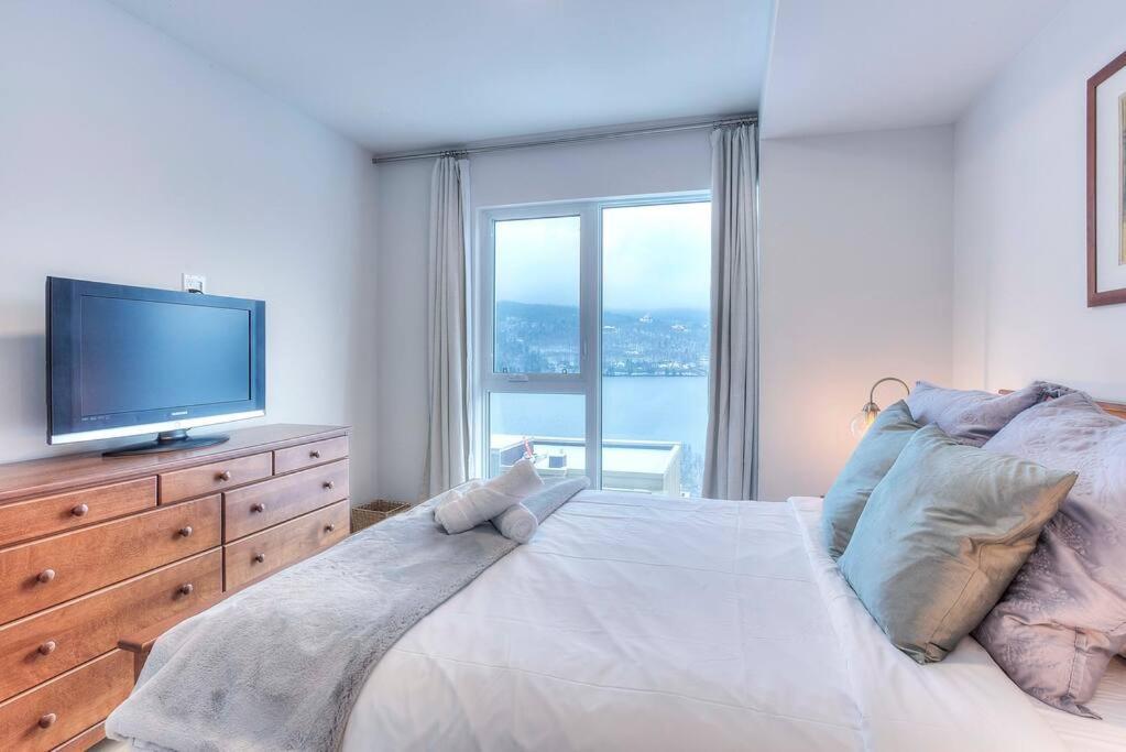 Serenity By The Slopes: Tremblant Waterfront Condo Mont-Tremblant Eksteriør bilde